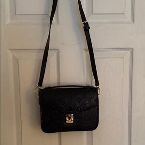 Loui$ Vuitton Black Designer Crossbody Bag
